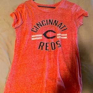 Women’s medium Cincinnati Reds t-shirt.